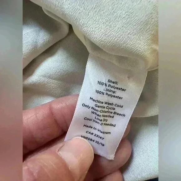 Talbots Blue White Floral Top Long Sleeve Size XS Lightweight 100% Polyester NWT - Picture 5 of 6